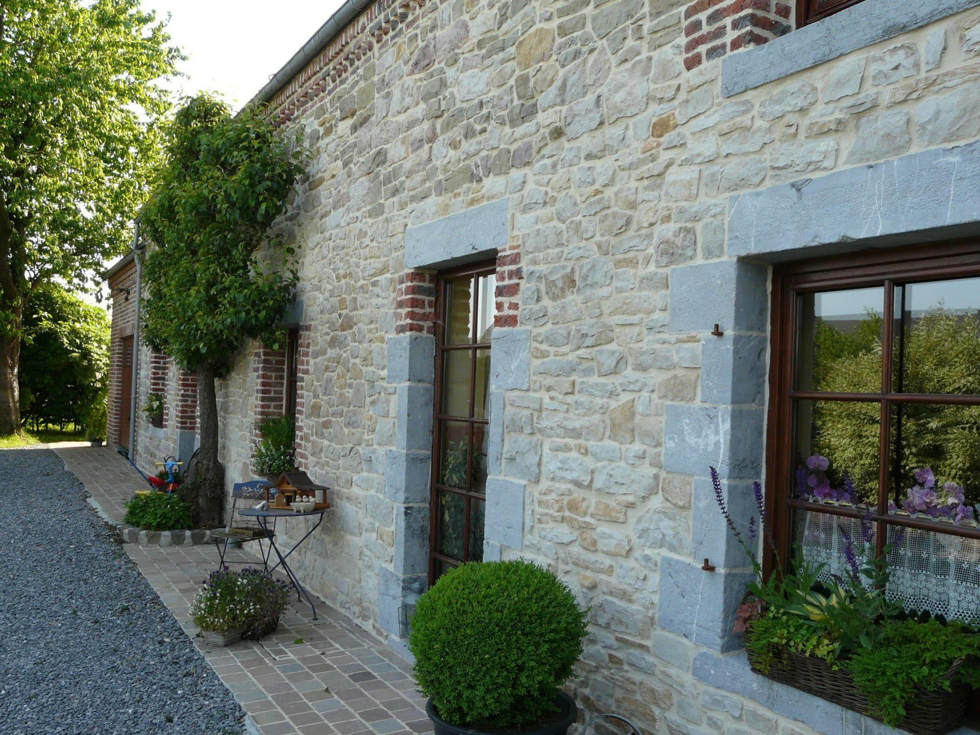 B&B Aux Gaietes De La Sabotiere Seloignes ภายนอก รูปภาพ